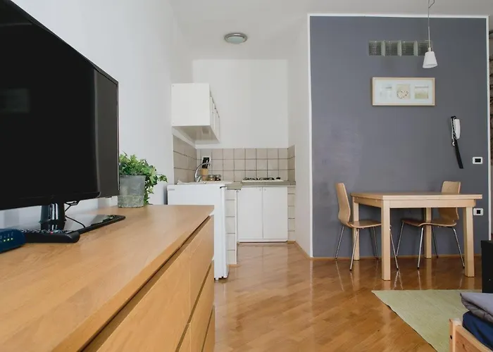 Artemus Music アパート